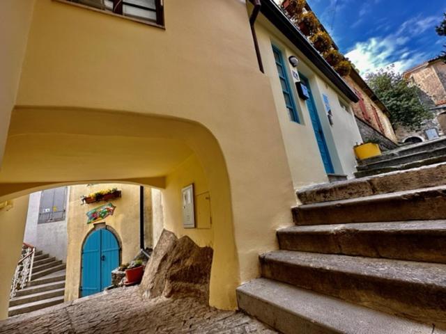Apartmani Nad Voltun Kastav Exteriör bild